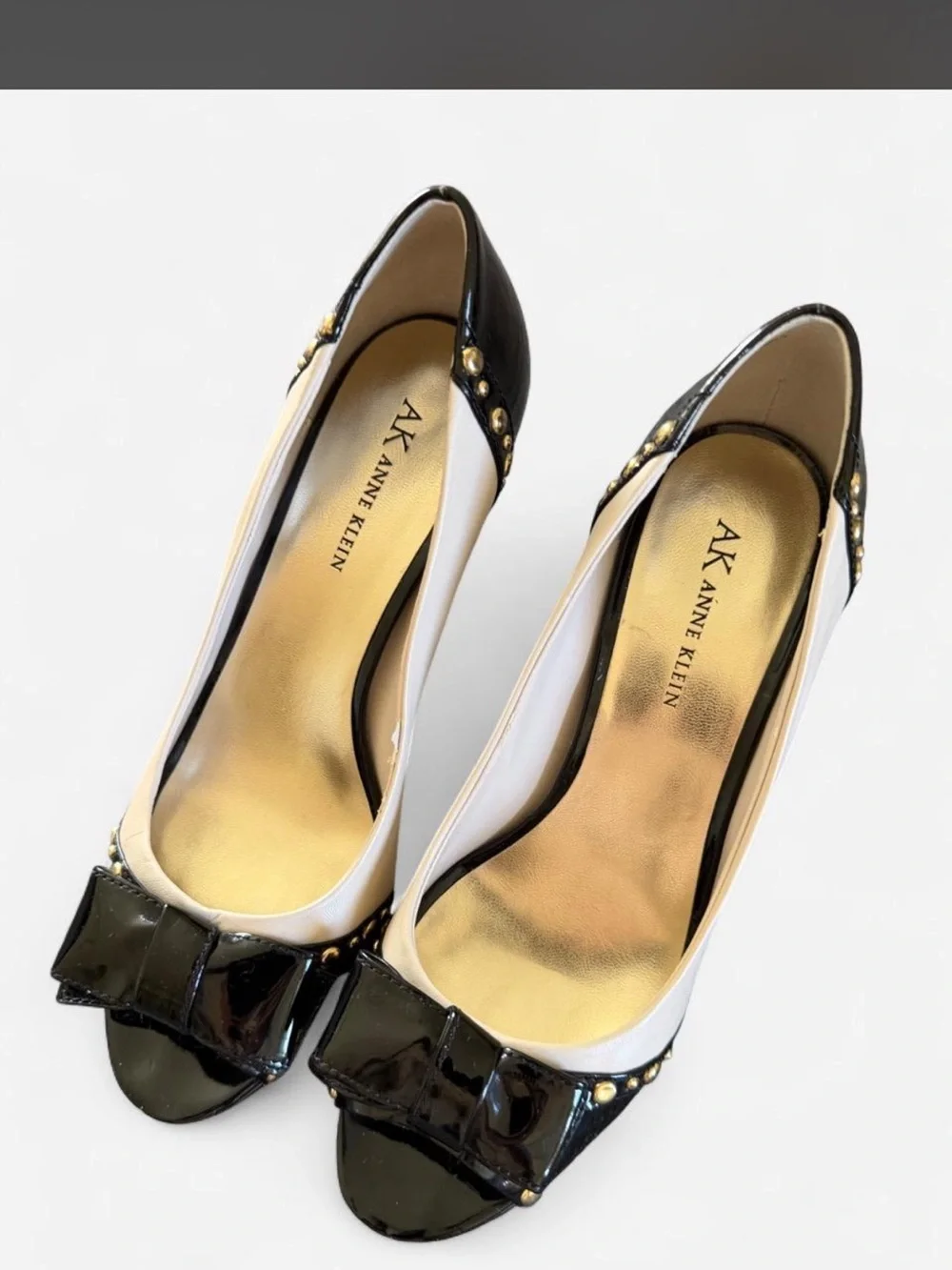 Anne Klein chic ak